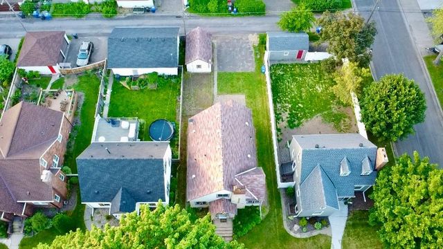 751 Cottage Avenue E, Saint Paul, MN 55106