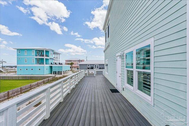 7555 White Sands Blvd, Navarre Beach, FL 32566