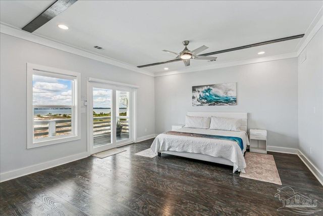 7555 White Sands Blvd, Navarre Beach, FL 32566