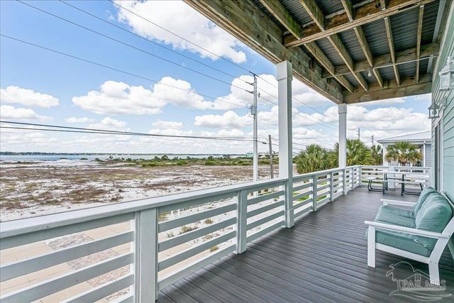 7555 White Sands Blvd, Navarre Beach, FL 32566
