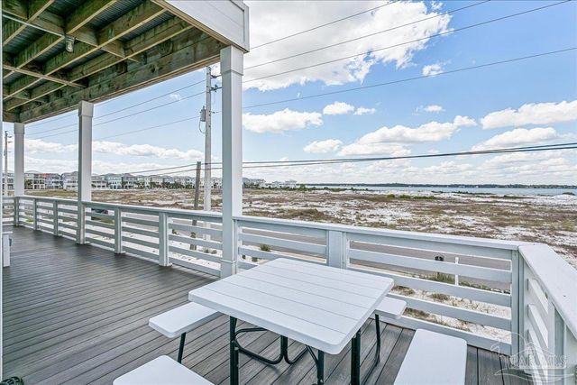 7555 White Sands Blvd, Navarre Beach, FL 32566