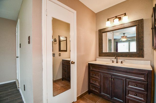 727 Red Rock Canyon Drive, Katy, TX 77450
