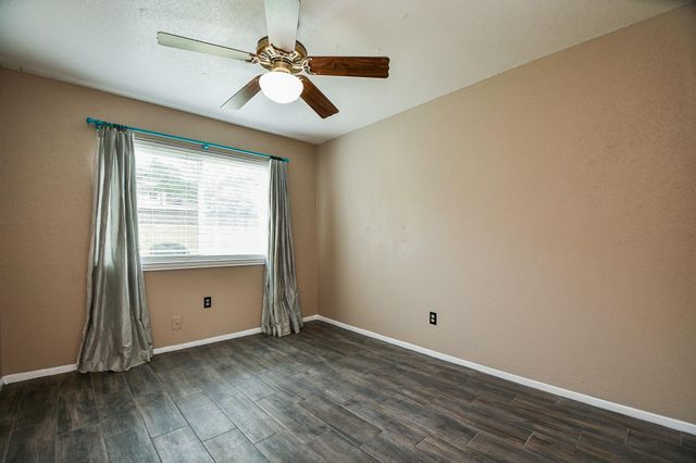 727 Red Rock Canyon Drive, Katy, TX 77450