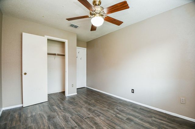 727 Red Rock Canyon Drive, Katy, TX 77450