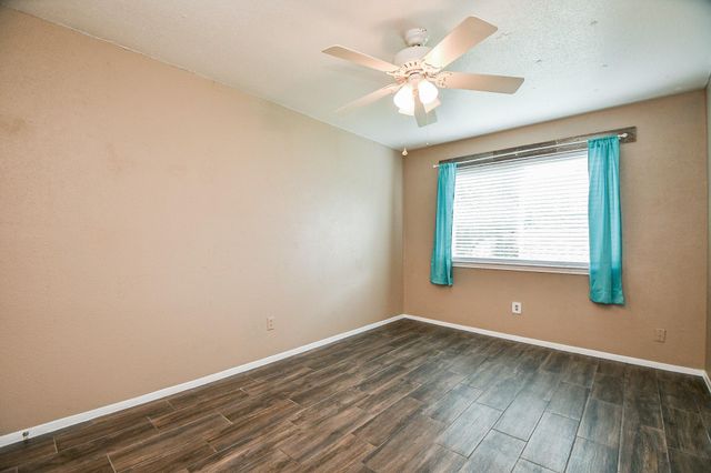 727 Red Rock Canyon Drive, Katy, TX 77450
