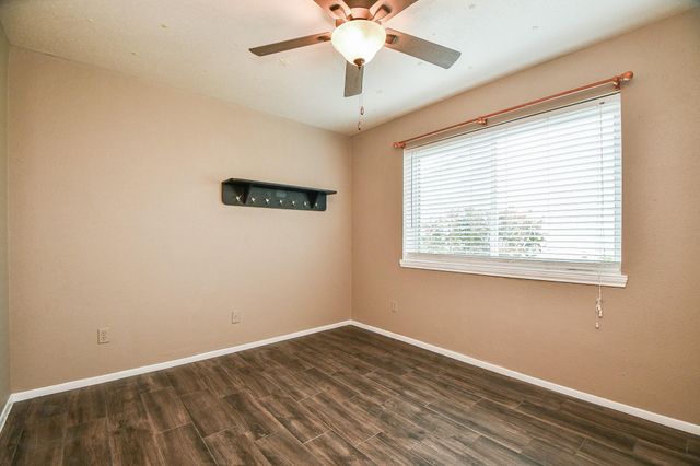 727 Red Rock Canyon Drive, Katy, TX 77450