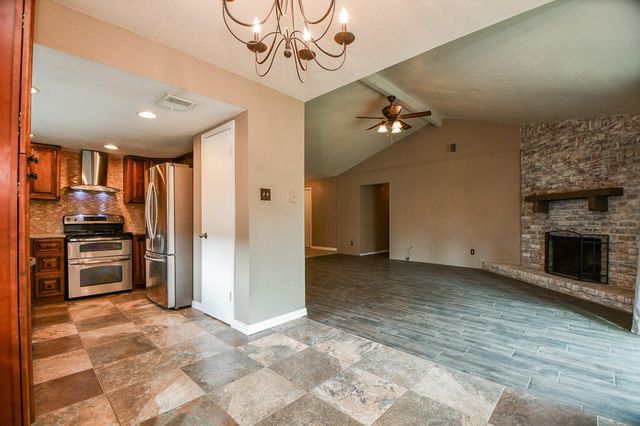727 Red Rock Canyon Drive, Katy, TX 77450