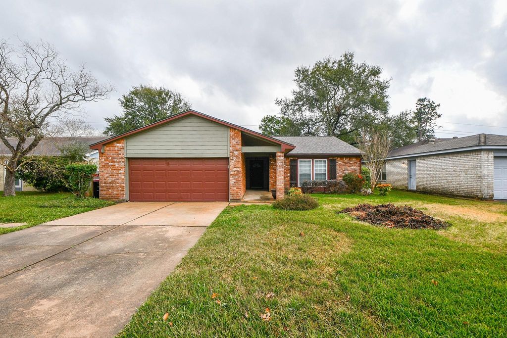 727 Red Rock Canyon Drive, Katy, TX 77450