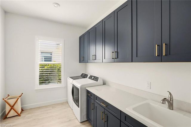 11420 Canal Grande DR, Fort Myers, FL 33913