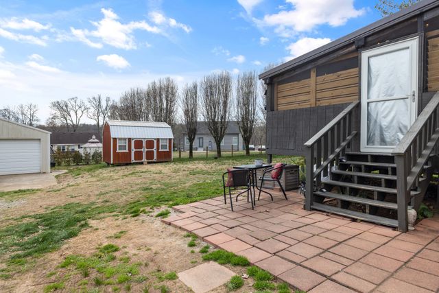 73 Three Point Cir, Mcminnville, TN 37110