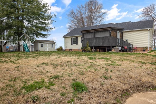 73 Three Point Cir, Mcminnville, TN 37110