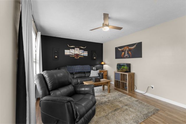 73 Three Point Cir, Mcminnville, TN 37110