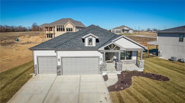 6024 Arapahoe Street, Shawnee, KS 66226