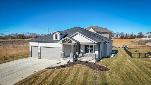6024 Arapahoe Street, Shawnee, KS 66226