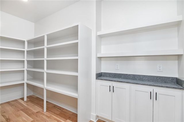 6024 Arapahoe Street, Shawnee, KS 66226