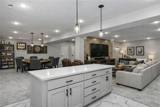 6024 Arapahoe Street, Shawnee, KS 66226