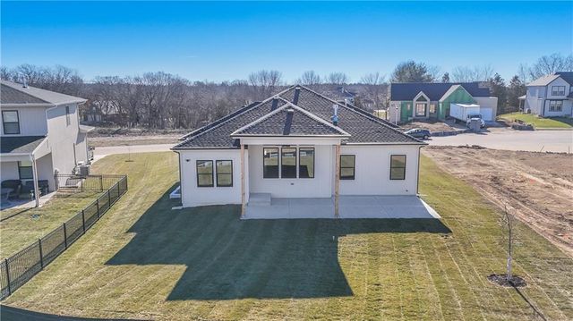 6024 Arapahoe Street, Shawnee, KS 66226