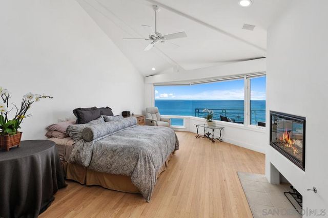 538 Fourth St, Encinitas, CA 92024