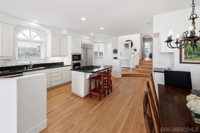 538 Fourth St, Encinitas, CA 92024
