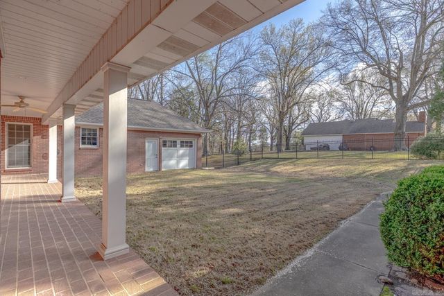 1304 Leominster Cv, Jonesboro, AR 72401