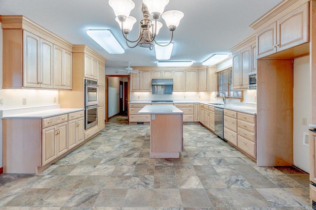 1304 Leominster Cv, Jonesboro, AR 72401