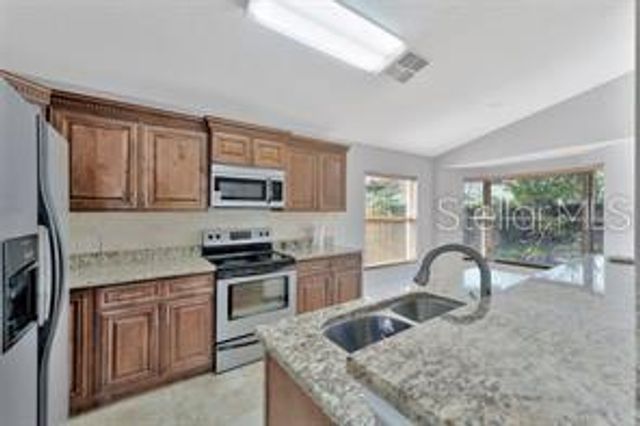 1664 PORTSMOUTH LAKE DRIVE, Brandon, FL 33511