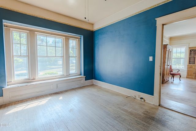 215 E 5th Street, Burlington, NC 27215