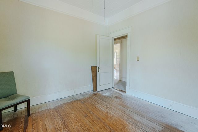 215 E 5th Street, Burlington, NC 27215