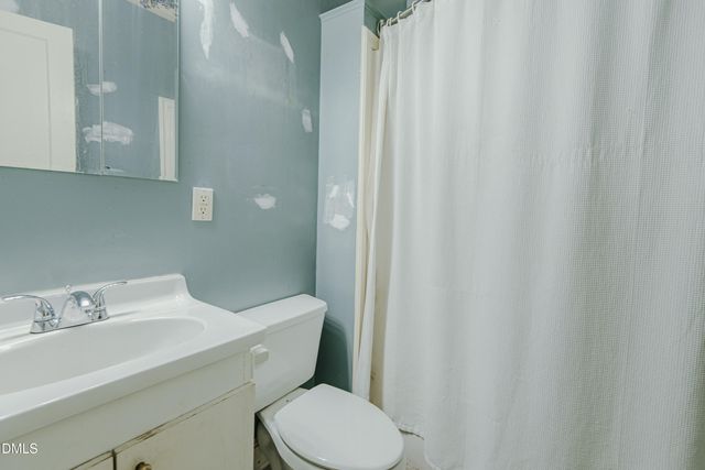 215 E 5th Street, Burlington, NC 27215