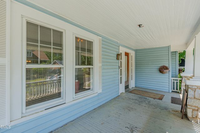 215 E 5th Street, Burlington, NC 27215