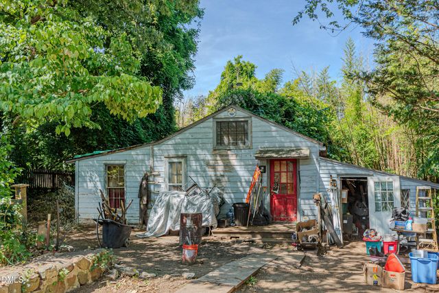 215 E 5th Street, Burlington, NC 27215