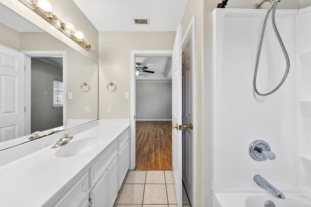 610 Kaipo Dr, Corpus Christi, TX 78418