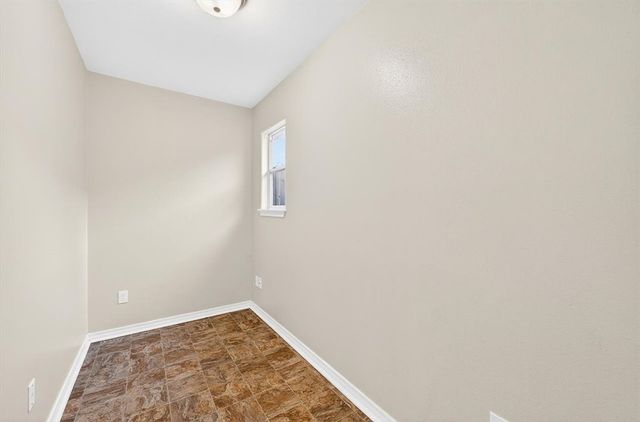 610 Kaipo Dr, Corpus Christi, TX 78418