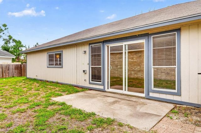 610 Kaipo Dr, Corpus Christi, TX 78418