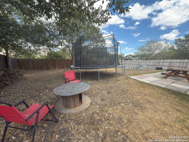 6643 beech trail, Converse, TX 78109