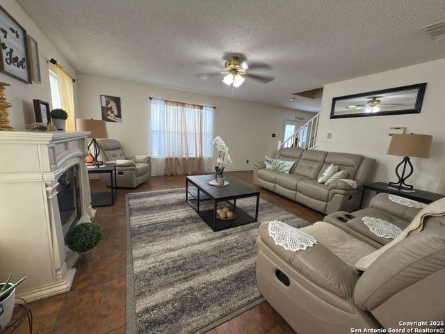 6643 beech trail, Converse, TX 78109