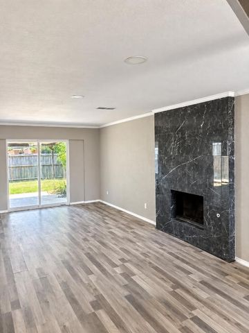 7426 Elderberry Lane, Dallas, TX 75249