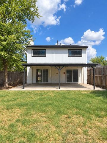 7426 Elderberry Lane, Dallas, TX 75249