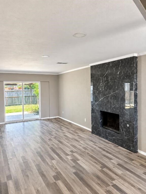 7426 Elderberry Lane, Dallas, TX 75249 — photo 2
