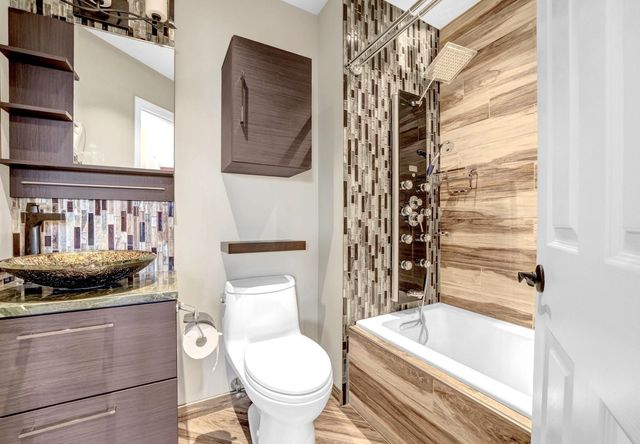 806 June Terrace, Lake Zurich, IL 60047
