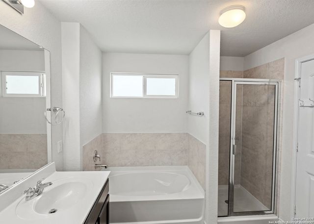 412 Town Fork, Cibolo, TX 78108