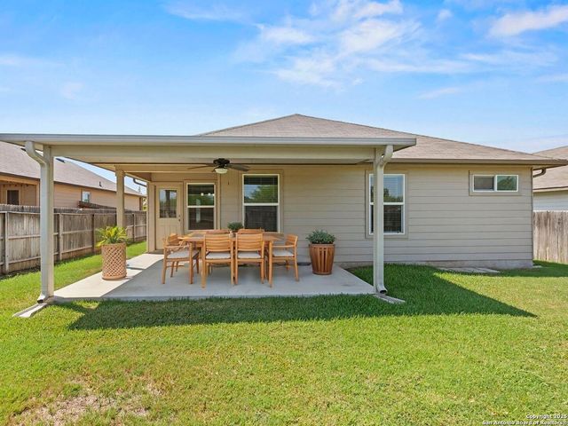 412 Town Fork, Cibolo, TX 78108