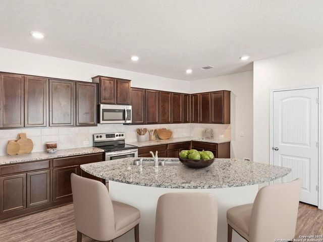 412 Town Fork, Cibolo, TX 78108