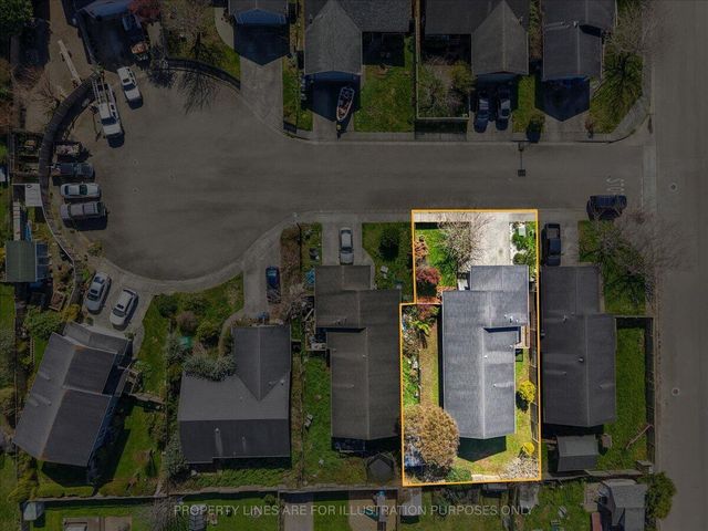 1015 Oakwood Court, Mckinleyville, CA 95519