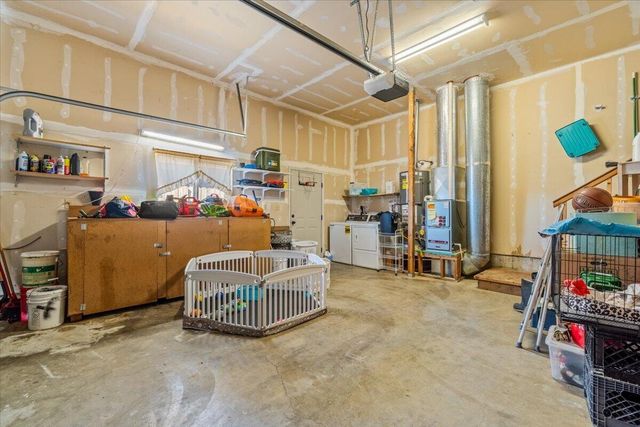 1015 Oakwood Court, Mckinleyville, CA 95519