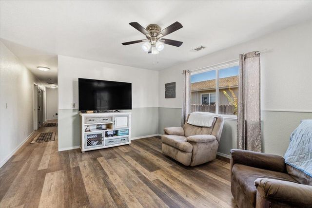 1015 Oakwood Court, Mckinleyville, CA 95519