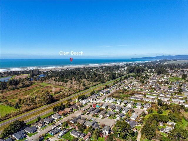 1015 Oakwood Court, Mckinleyville, CA 95519