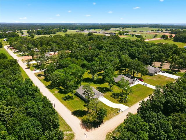 15336 Bethel Heights Road, Gentry, AR 72734