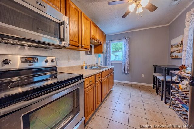 502 W 14th Street, Jeffersonville, IN 47130