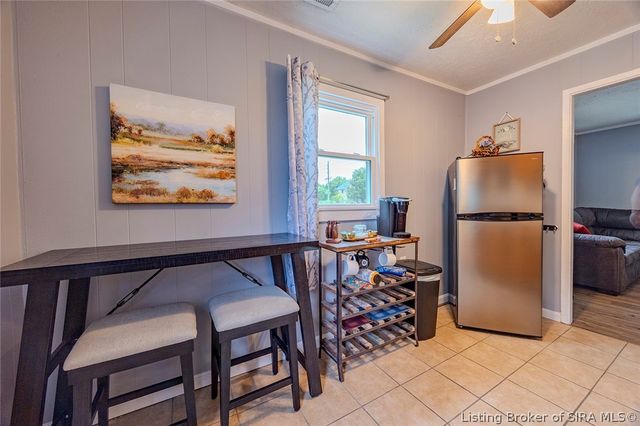 502 W 14th Street, Jeffersonville, IN 47130